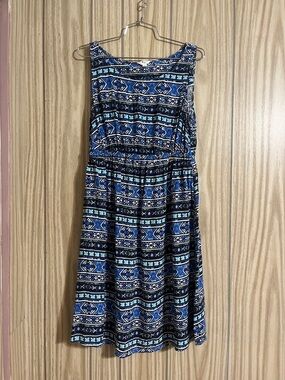 Thyme maternity Sleeveless Blue Geometric Midi Dress